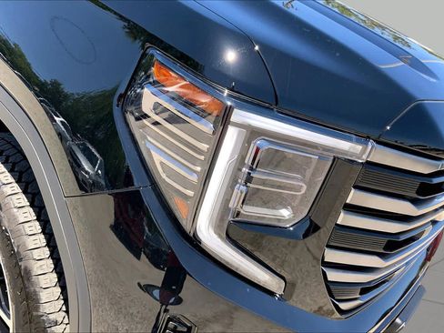 Used 2026 GMC Sierra 1500 AT4 w/ AT4 Premium Package AWD/4WD image 28