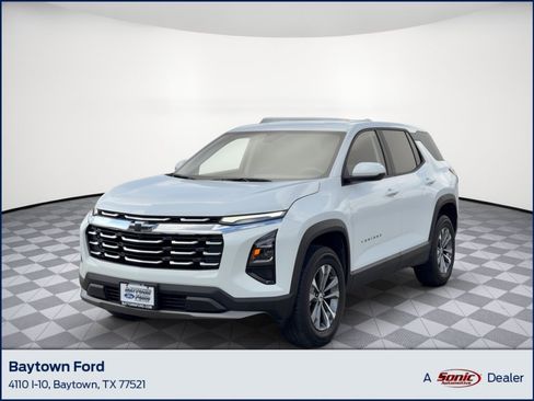 Used 2026 Chevrolet Equinox LT FWD image 1