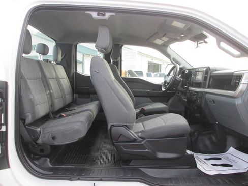 Used 2023 Ford F250 XL w/ FX4 Off-Road Package AWD/4WD image 17