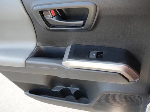 Used 2023 Toyota Tacoma SR5 RWD image 17
