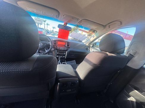 Used 2017 Nissan Pathfinder SV w/ Cargo Package image 15