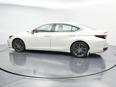 Used 2022 Lexus ES 300h w/ Premium Package FWD image 5