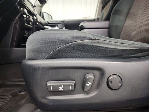 Used 2019 Toyota 4Runner TRD Off-Road image 15