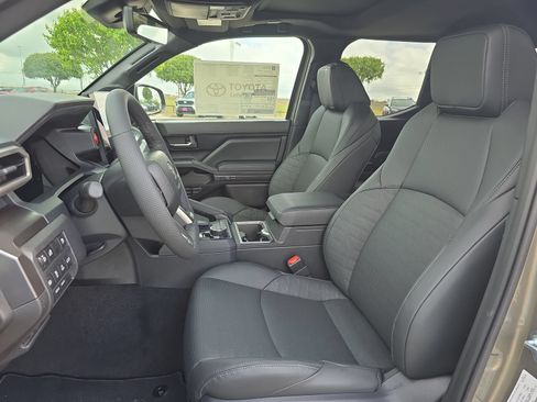 New 2026 Toyota Tacoma TRD Off-Road AWD/4WD image 11