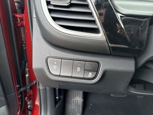 New 2026 Kia Seltos S image 13