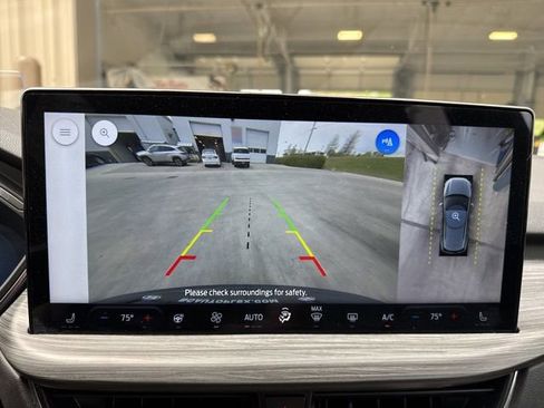 Used 2023 Ford Escape Platinum w/ Premium Technology Package AWD/4WD image 22