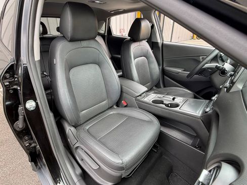 Used 2021 Hyundai Kona Limited FWD image 13