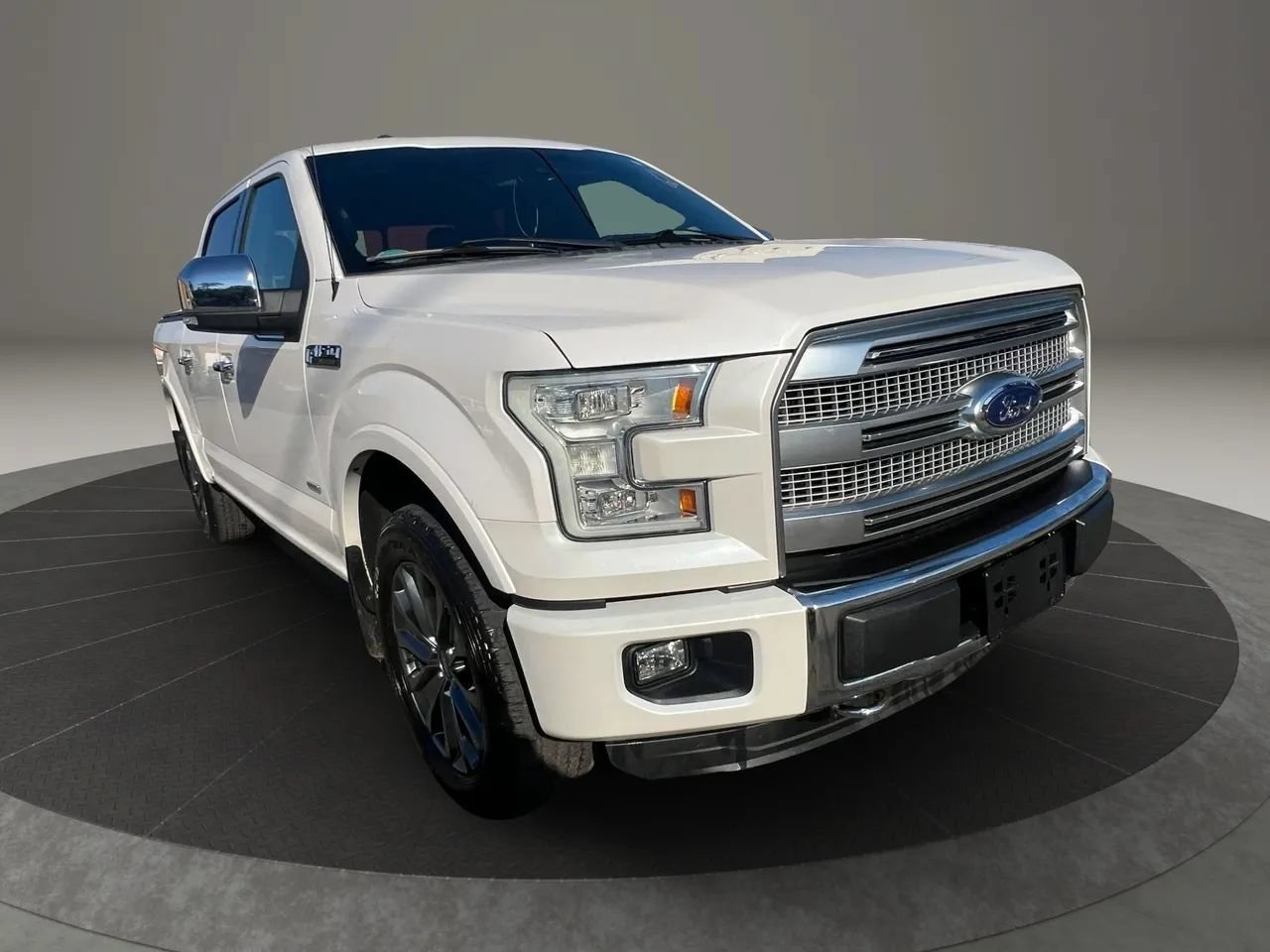 Used 2015 Ford F150 Platinum w/ Trailer Tow Package AWD/4WD image 6