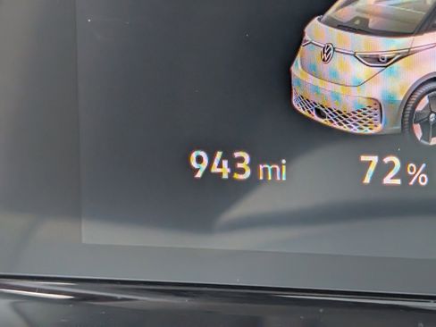 Used 2025 Volkswagen ID. Buzz Pro S Plus RWD image 29