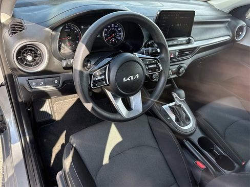Used 2024 Kia Forte LXS w/ LXS Technology Package image 35
