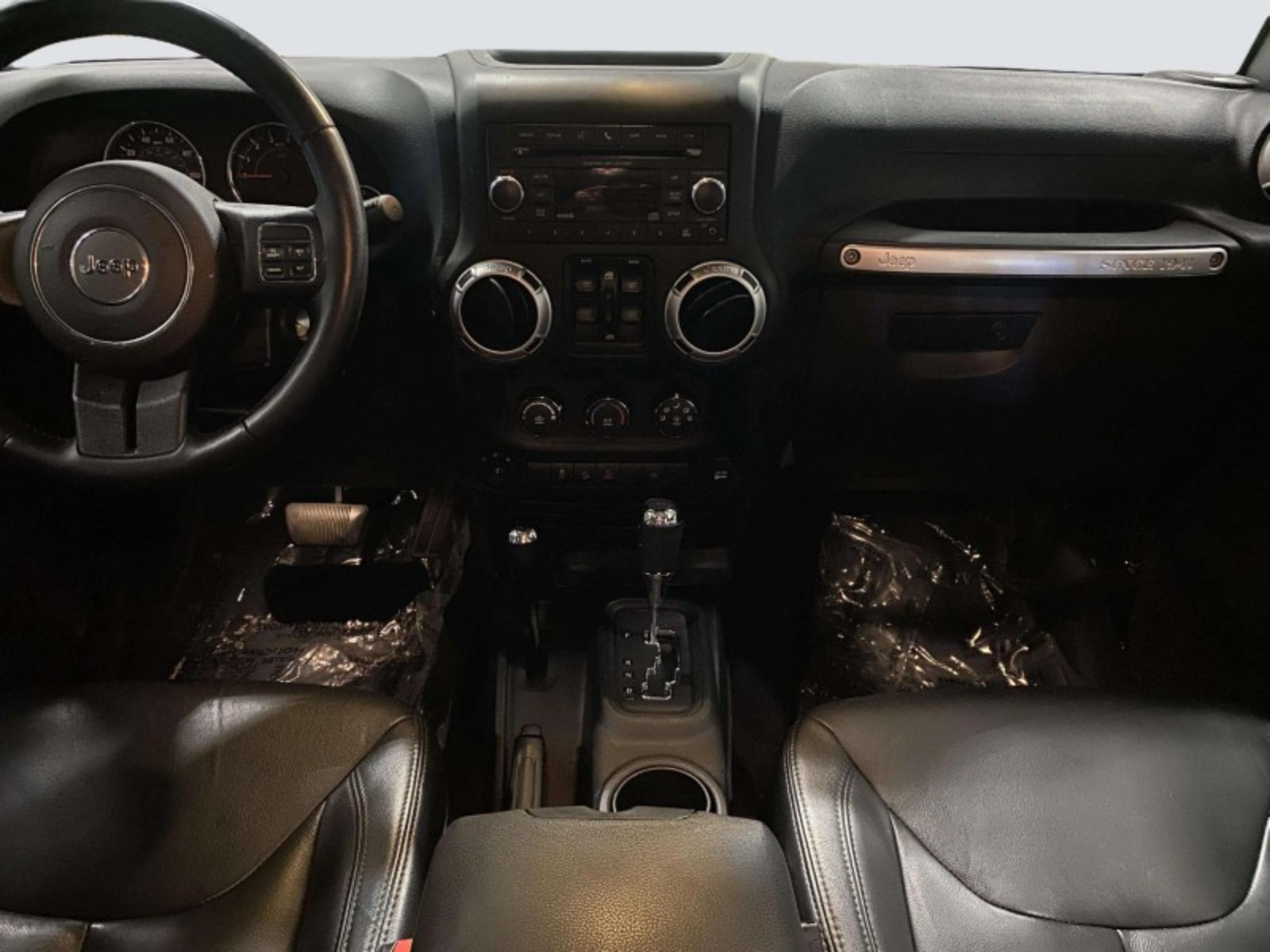 Used 2016 Jeep Wrangler Unlimited Rubicon w/ Connectivity Group AWD/4WD image 20