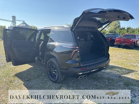 Certified 2025 Chevrolet Traverse LT w/ Midnight/Sport Edition image 31
