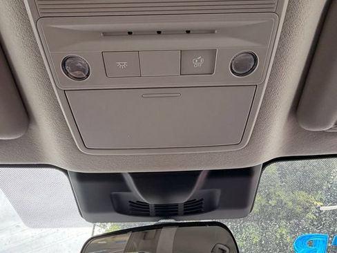 New 2026 Nissan Sentra SR w/ Floor Mat Package FWD image 31