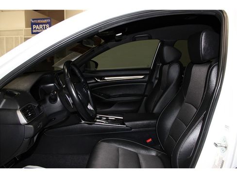 Used 2022 Honda Accord Sport image 10