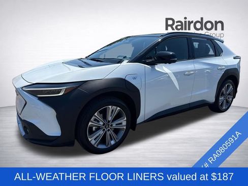 Used 2024 Subaru Solterra AWD/4WD image 3
