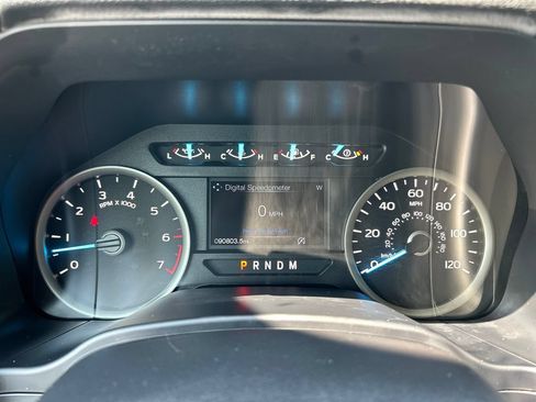 Used 2019 Ford F150 XLT w/ Equipment Group 302A Luxury AWD/4WD image 26