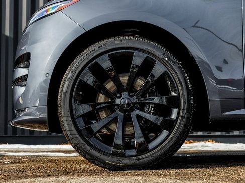 New 2026 Land Rover Range Rover Sport Dynamic SE image 4