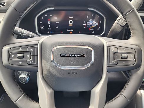 New 2026 GMC Sierra 2500 Denali w/ Denali Reserve Package AWD/4WD image 23