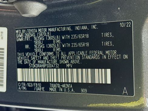 Used 2023 Toyota Highlander L image 39