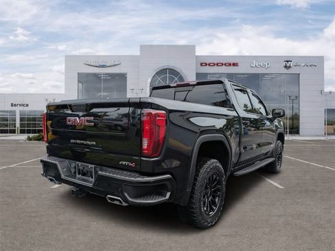 Used 2021 GMC Sierra 1500 AT4 w/ AT4 Premium Package AWD/4WD image 3
