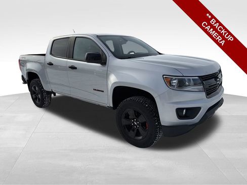 Used 2019 Chevrolet Colorado LT w/ Redline Special Edition image 10