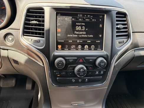 Used 2015 Jeep Grand Cherokee Limited w/ Trailer Tow Group IV AWD/4WD image 14