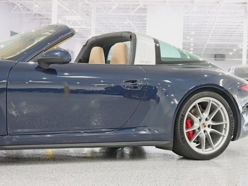 Used 2014 Porsche 911 Targa 4S AWD/4WD image 4