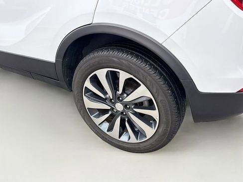 Used 2021 Buick Encore Preferred w/ Safety Package image 29