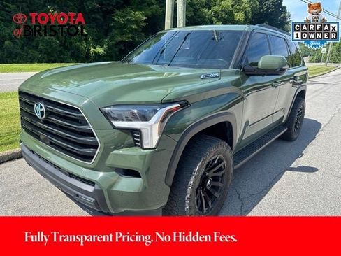 Used 2023 Toyota Sequoia SR5 w/ SR5 Premium Package AWD/4WD image 1
