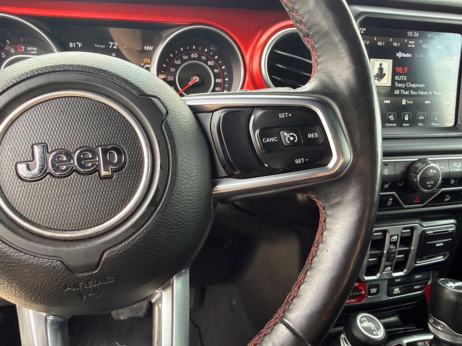 Used 2018 Jeep Wrangler Unlimited Rubicon AWD/4WD image 12