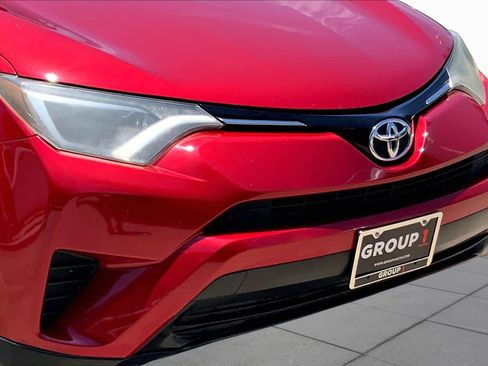 Used 2016 Toyota RAV4 LE FWD image 29