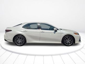 Used 2023 Toyota Camry XLE video 2