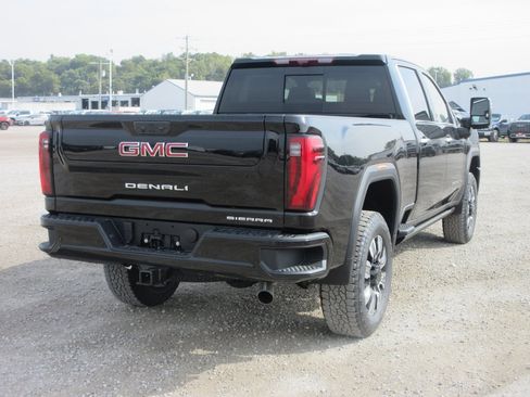 New 2026 GMC Sierra 2500 Denali w/ Denali Reserve Package image 5