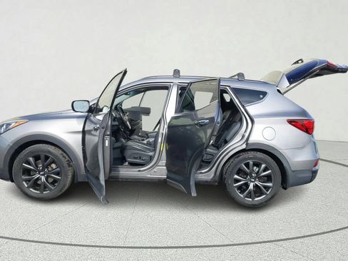 Used 2018 Hyundai Santa Fe Sport FWD image 11