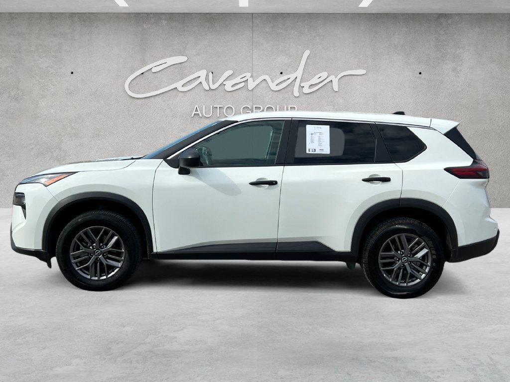 Used 2024 Nissan Rogue S FWD image 13