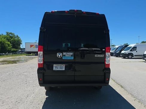 Used 2023 RAM ProMaster 2500 FWD image 5