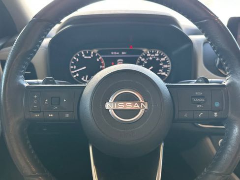Used 2023 Nissan Rogue SL FWD image 24