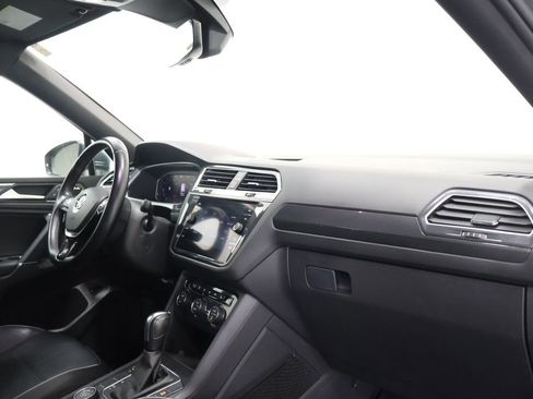 Used 2020 Volkswagen Tiguan SEL Premium R-Line w/ 3rd Row Seat Package image 23