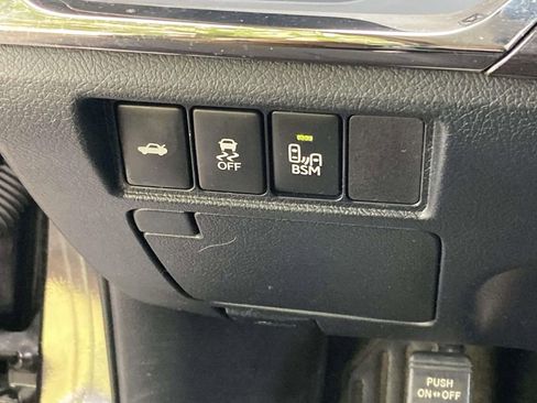 Used 2014 Toyota Avalon XLE Touring FWD image 18