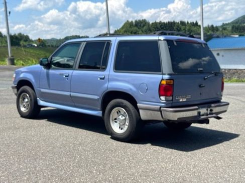 Used 1997 Ford Explorer XLT AWD/4WD image 4