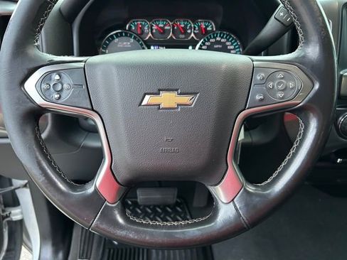 Used 2019 Chevrolet Silverado 2500 LT image 28