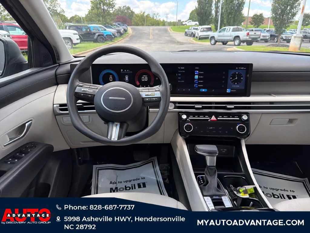 Used 2025 Hyundai Tucson SEL AWD/4WD image 32