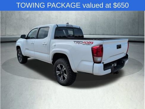 Used 2016 Toyota Tacoma TRD Sport w/ Towing Package AWD/4WD image 3