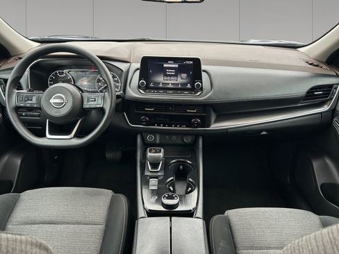 Used 2023 Nissan Rogue SV image 12