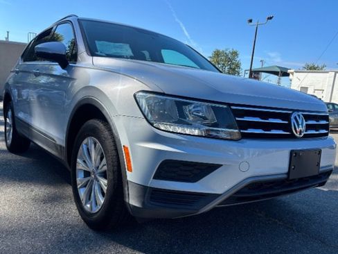 Used 2018 Volkswagen Tiguan S FWD image 3