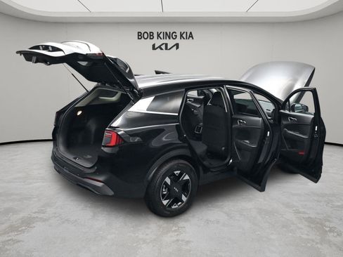 New 2026 Kia Sportage LX FWD image 30