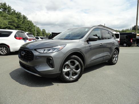 Used 2025 Ford Escape ST-Line Select AWD/4WD image 1