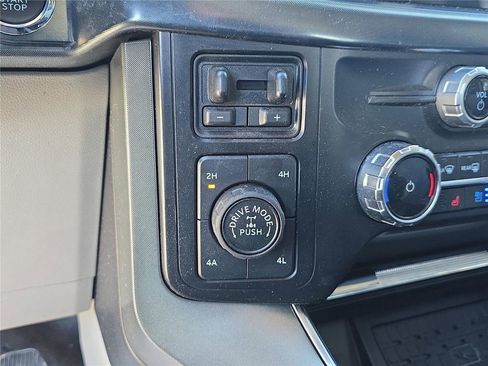 Used 2023 Ford F150 Limited image 27