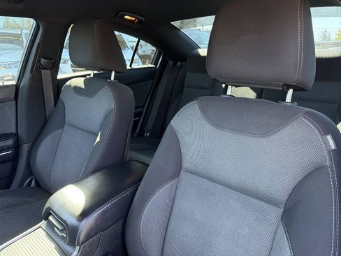 Used 2015 Dodge Charger SE w/ Sport Appearance Group RWD image 33