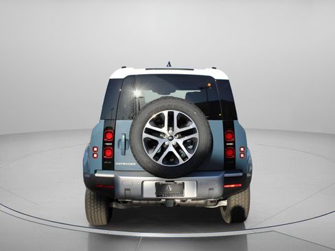 Certified 2025 Land Rover Defender 110 S image 4